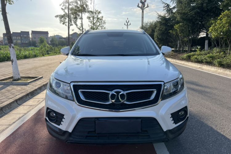 Used BAIC Senova X55 2016 1.5T CVT Luxury Edition Exterior 1
