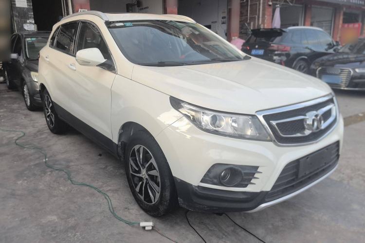 Used BAIC Senova X55 2016 1.5T CVT Elite Edition Exterior 2