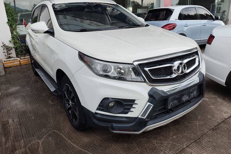Used BAIC Senova X55 2016 1.5T CVT Elite Edition Exterior 2
