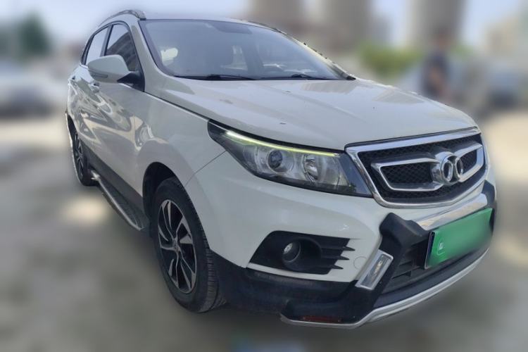 Used BAIC Senova X55 2016 1.5T CVT Elite Edition Exterior 4