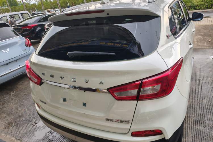 Used BAIC Senova X55 2016 1.5T CVT Elite Edition Exterior 4