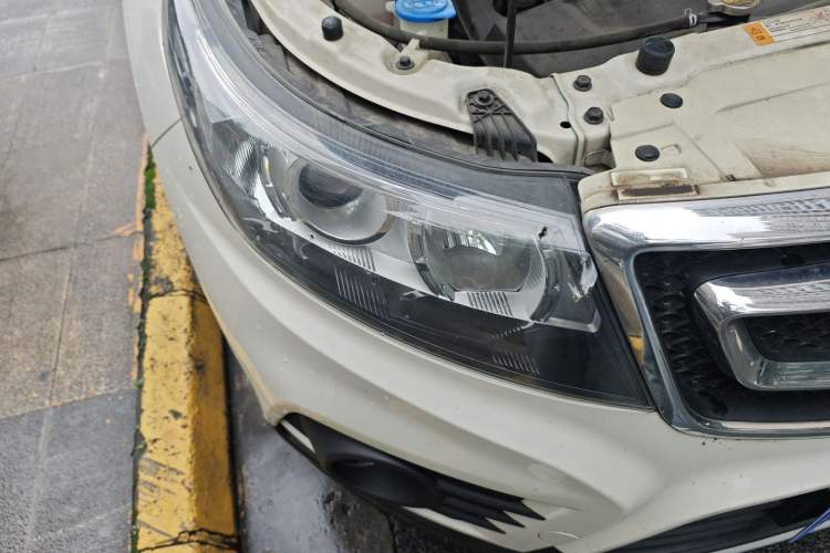 Used BAIC Senova X55 2016 1.5T CVT Elite Edition Exterior 6
