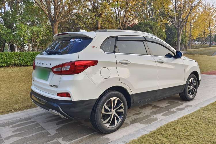 Used BAIC Senova X55 2016 1.5T CVT Elite Edition Exterior 7