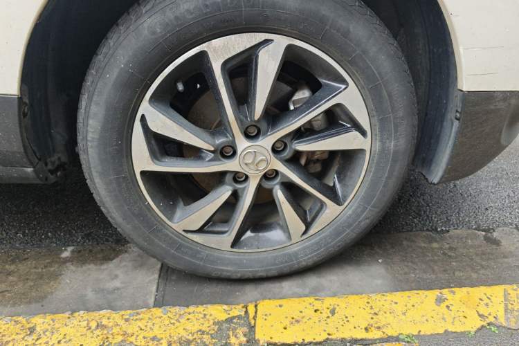 Used BAIC Senova X55 2016 1.5T CVT Elite Edition Exterior 7