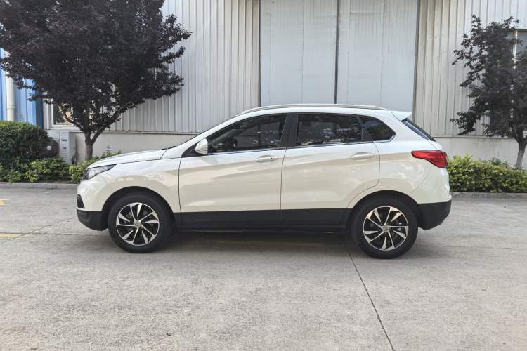 Used BAIC Senova X55 2016 1.5T CVT Elite Edition Exterior 8