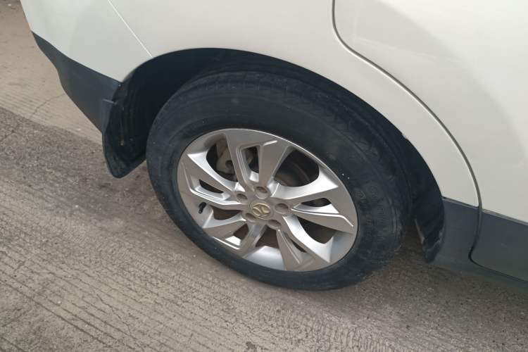 Used BAIC Senova X55 2016 1.5L Manual Comfort Version Exterior 8