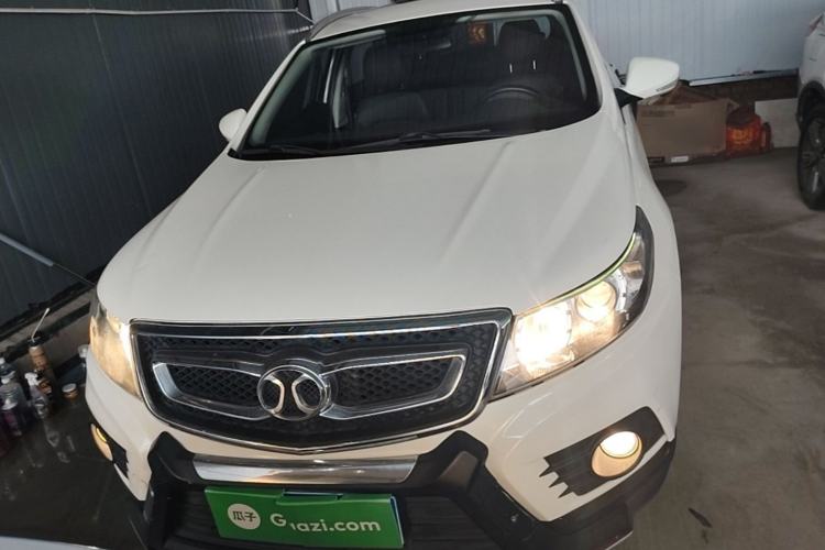 Used BAIC Senova X55 2016 1.5T CVT Elite Edition Front