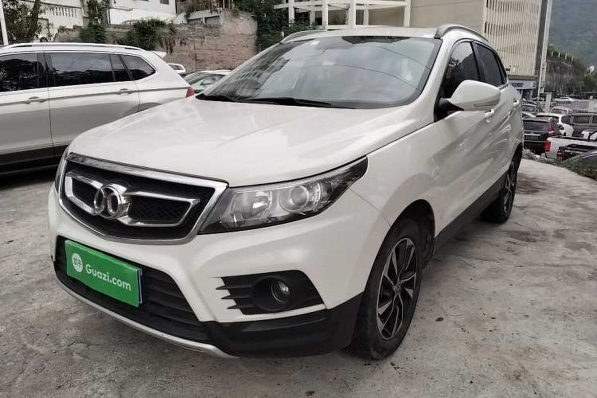 Used BAIC Senova X55 2016 1.5T CVT Elite Edition Front Left 45 Deg