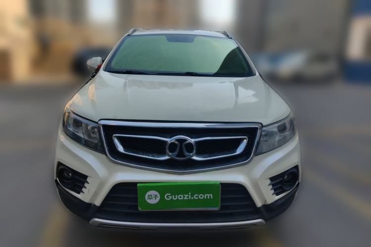 Used BAIC Senova X55 2016 1.5T CVT Elite Edition Front