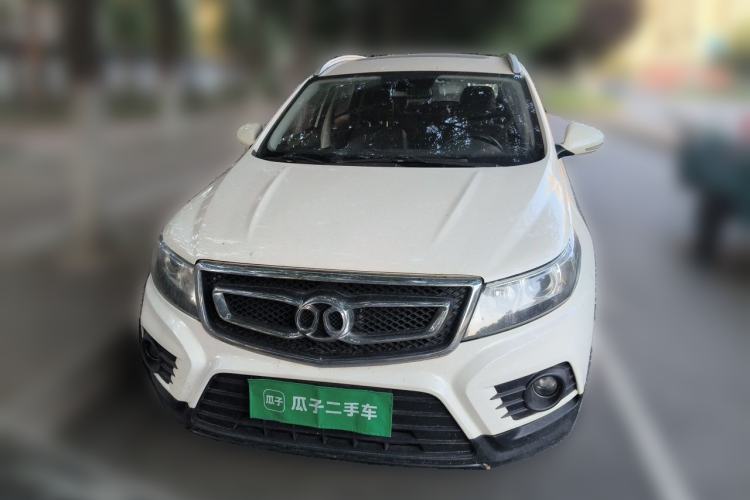 Used BAIC Senova X55 2016 1.5T CVT Elite Edition Front