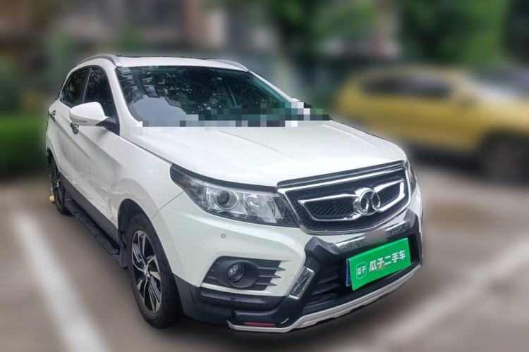Used BAIC Senova X55 2016 1.5T CVT Luxury Edition Front Right 45 Deg