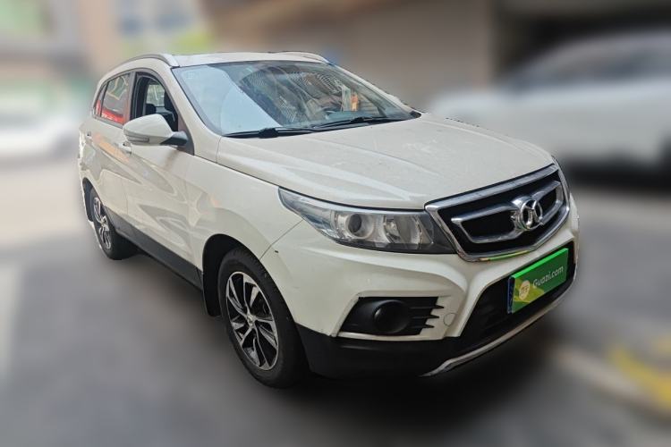 Used BAIC Senova X55 2016 1.5T CVT Elite Edition Front Right 45 Deg