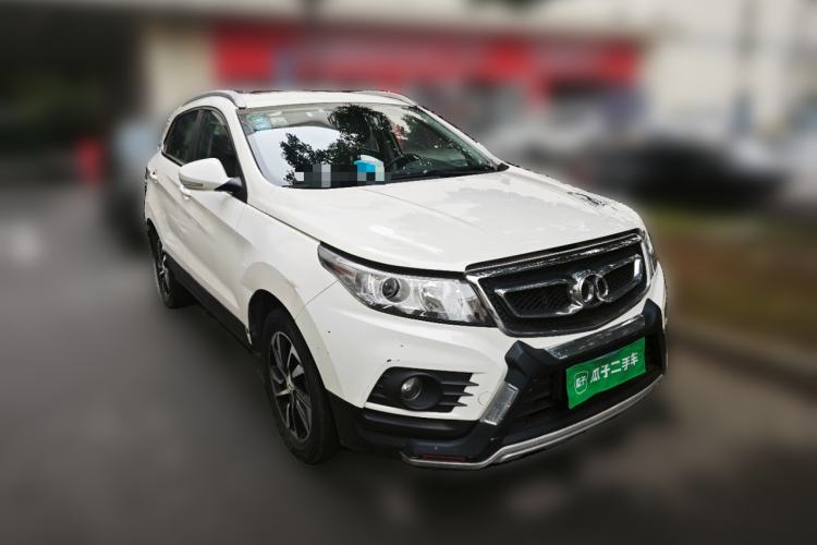 Used BAIC Senova X55 2016 1.5T CVT Elite Edition Front Right 45 Deg