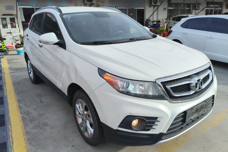 Used BAIC Senova X55 2016 1.5L Manual Comfort Version Front Right 45 Deg