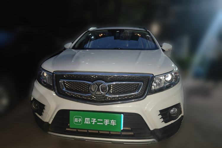 Used BAIC Senova X55 2016 1.5T CVT Elite Edition Front