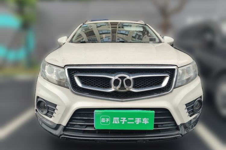Used BAIC Senova X55 2016 1.5T CVT Elite Edition Front