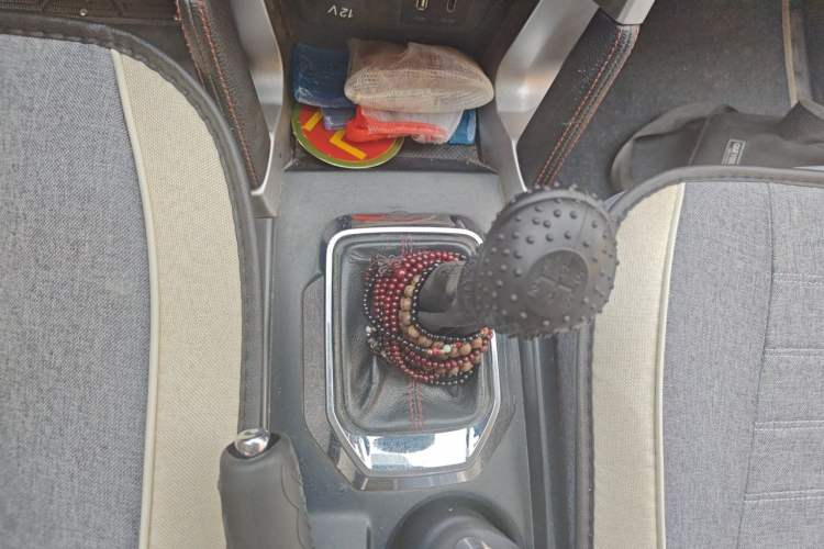Used BAIC Senova X55 2016 1.5L Manual Comfort Version Gear Lever