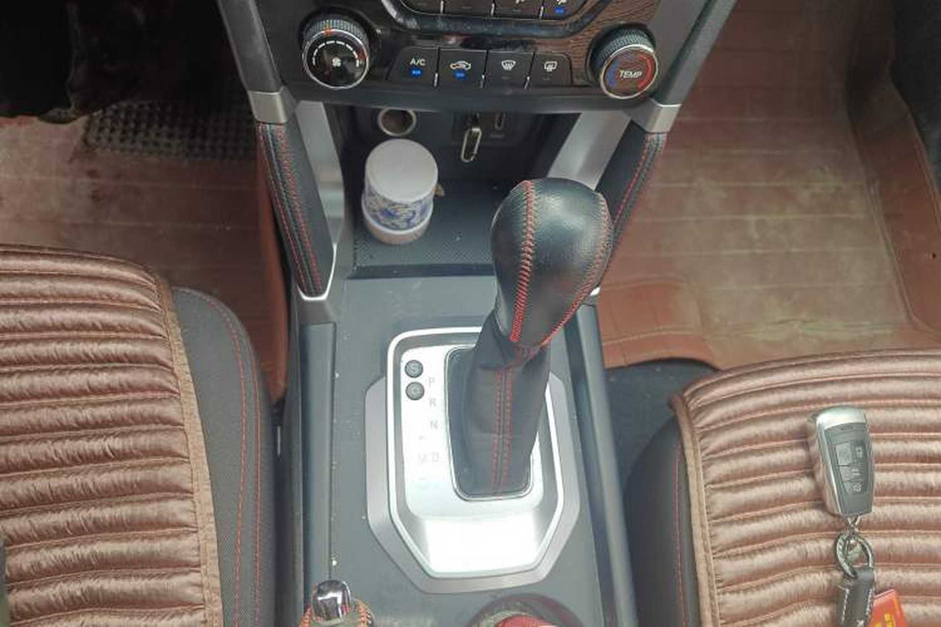Used BAIC Senova X55 2016 1.5T CVT Comfort Version Gear Lever