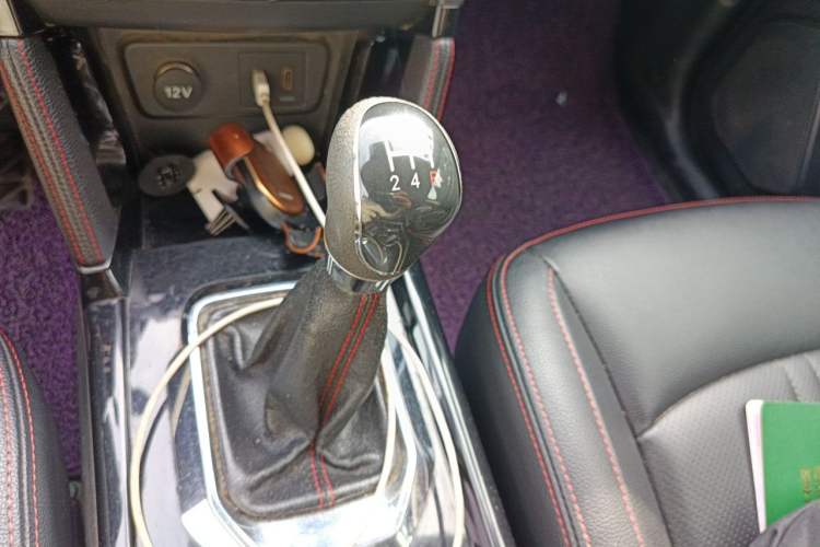 Used BAIC Senova X55 2016 1.5L Manual Elite Edition Gear Lever
