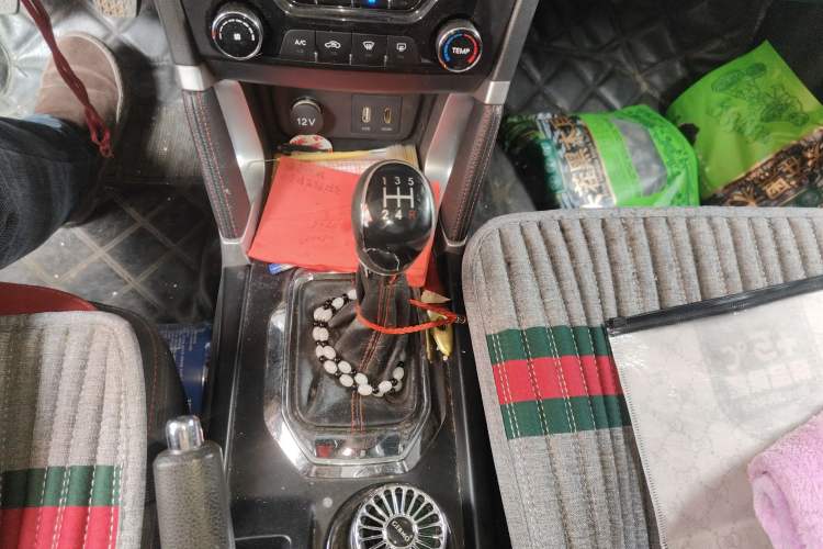 Used BAIC Senova X55 2016 1.5L Manual Comfort Version Gear Lever