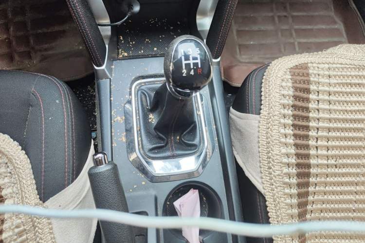 Used BAIC Senova X55 2016 1.5L Manual Comfort Version Gear Lever
