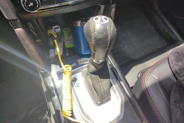 Used BAIC Senova X55 2016 1.5T CVT Luxury Edition Gear Lever