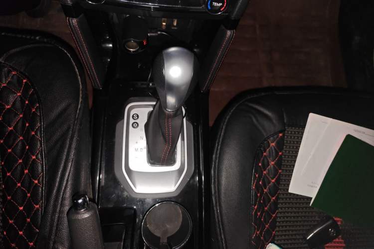 Used BAIC Senova X55 2016 1.5T CVT Elite Edition Gear Lever