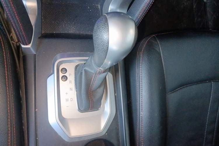Used BAIC Senova X55 2016 1.5T CVT Comfort Version Gear Lever