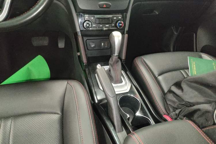 Used BAIC Senova X55 2016 1.5T CVT Elite Edition Gear Lever