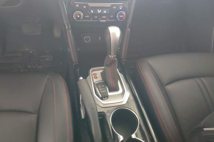 Used BAIC Senova X55 2016 1.5T CVT Elite Edition Gear Lever