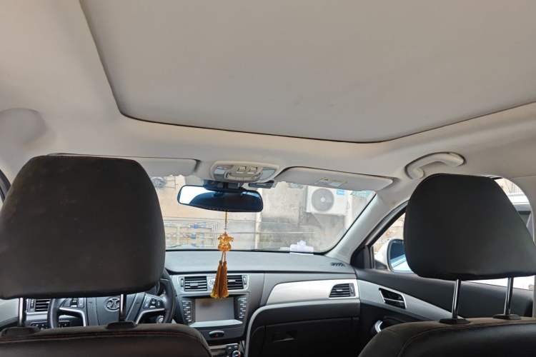 Used BAIC Senova X55 2016 1.5T CVT Elite Edition Headliner