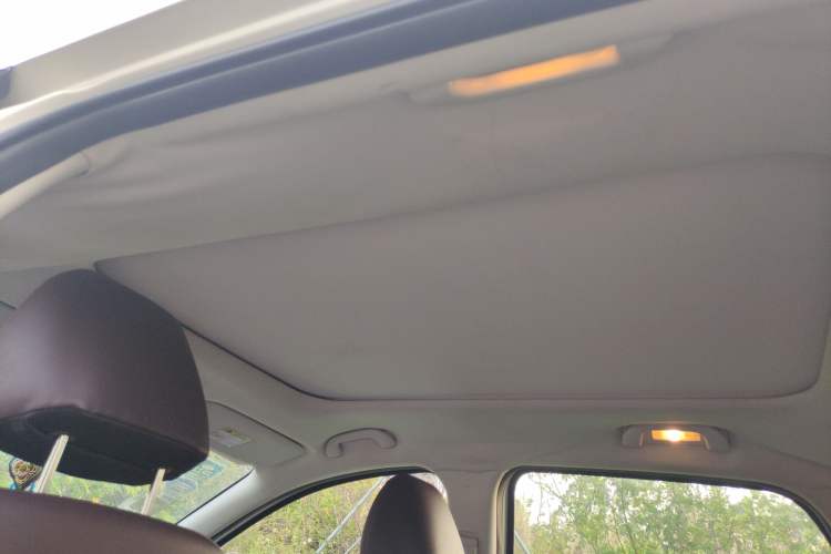 Used BAIC Senova X55 2016 1.5T CVT Elite Edition Headliner