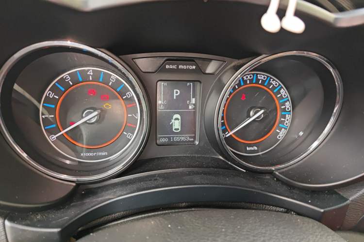 Used BAIC Senova X55 2016 1.5T CVT Elite Edition Instrument Cluster
