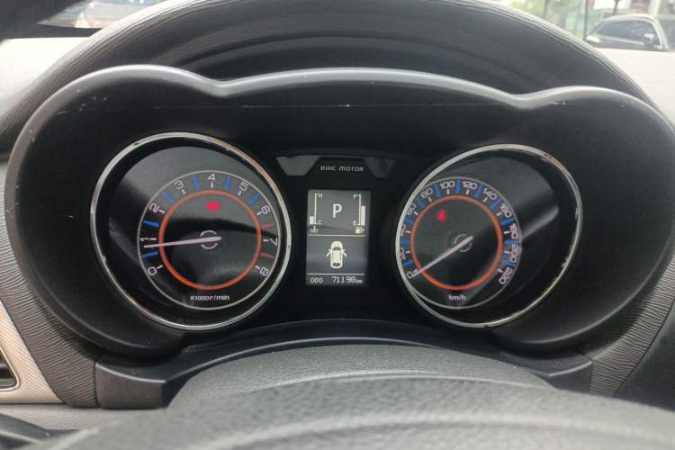 Used BAIC Senova X55 2016 1.5T CVT Luxury Edition Instrument Cluster