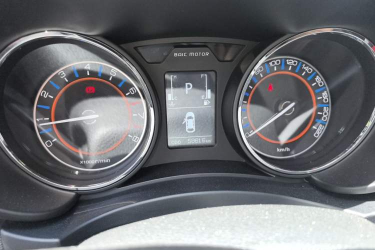 Used BAIC Senova X55 2016 1.5T CVT Comfort Version Instrument Cluster