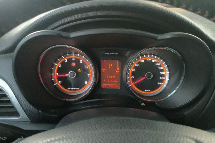 Used BAIC Senova X55 2016 1.5T CVT Elite Edition Instrument Cluster