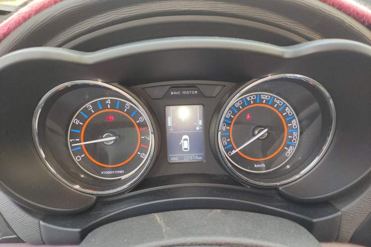 Used BAIC Senova X55 2016 1.5T CVT Elite Edition Instrument Cluster