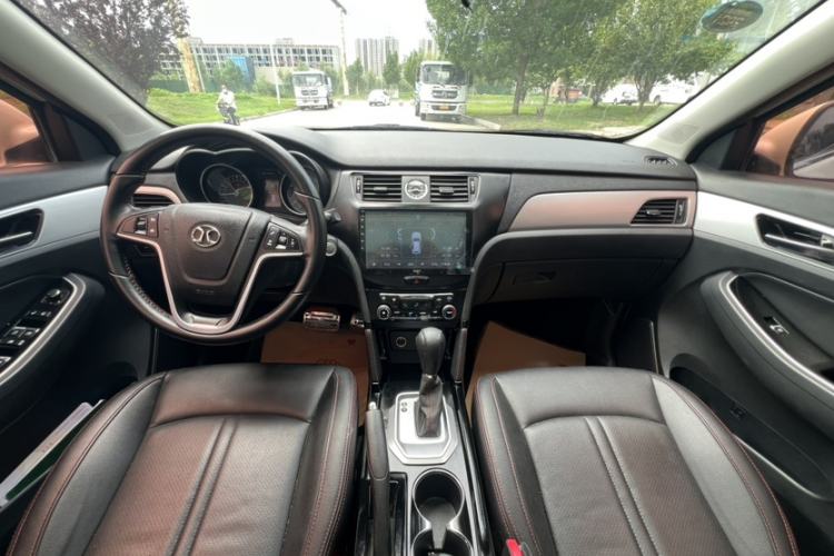 Used BAIC Senova X55 2016 1.5T CVT Elite Edition Interior 1