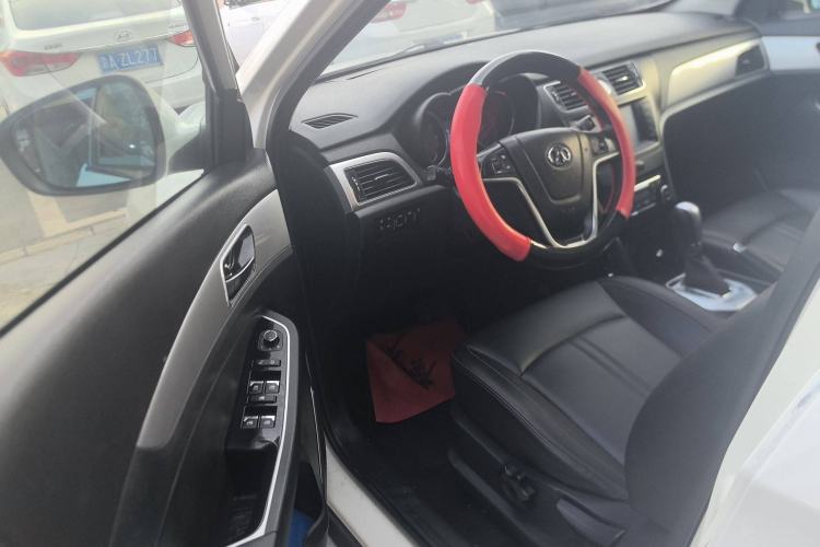 Used BAIC Senova X55 2016 1.5T CVT Elite Edition Interior 2