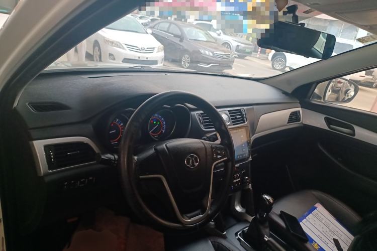Used BAIC Senova X55 2016 1.5L Manual Comfort Version Interior 2