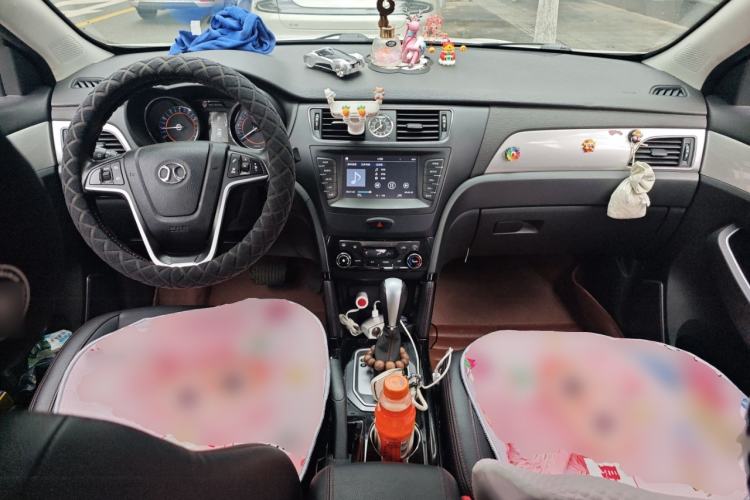 Used BAIC Senova X55 2016 1.5T CVT Elite Edition Interior 2