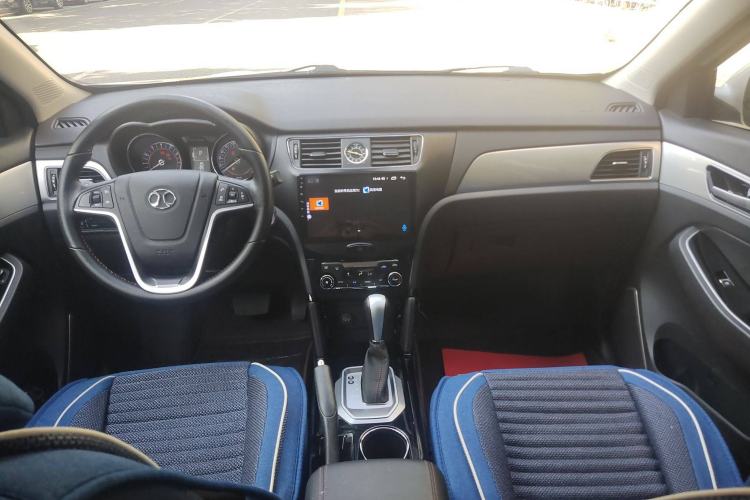Used BAIC Senova X55 2016 1.5T CVT Elite Edition Interior 3
