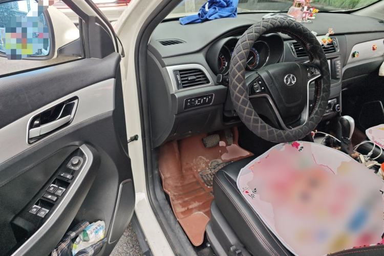 Used BAIC Senova X55 2016 1.5T CVT Elite Edition Interior 3