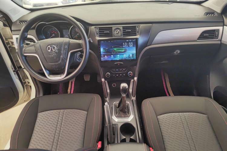 Used BAIC Senova X55 2016 1.5L Manual Standard Edition Interior 3