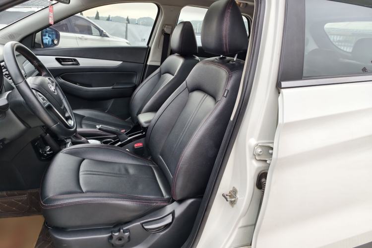 Used BAIC Senova X55 2016 1.5T CVT Elite Edition Interior 4