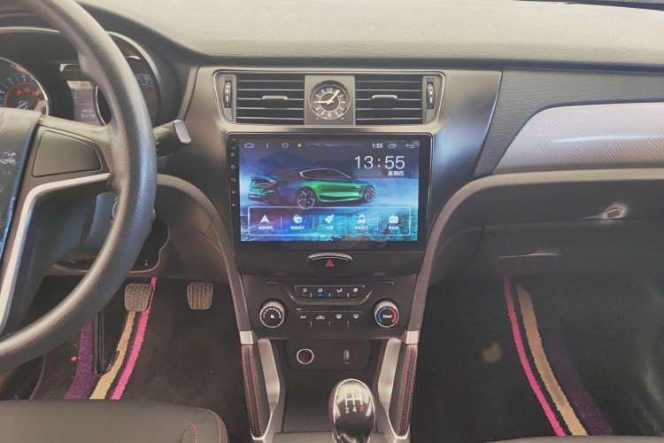 Used BAIC Senova X55 2016 1.5L Manual Standard Edition Interior 6