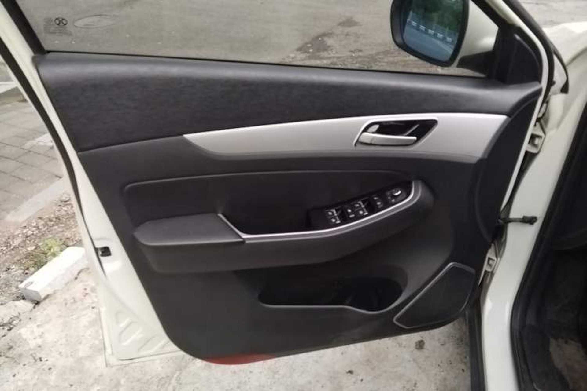 Used BAIC Senova X55 2016 1.5T CVT Elite Edition Left Front Door Interior
