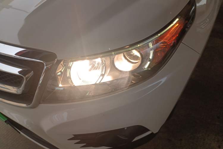 Used BAIC Senova X55 2016 1.5L Manual Comfort Version Left Front Headlight