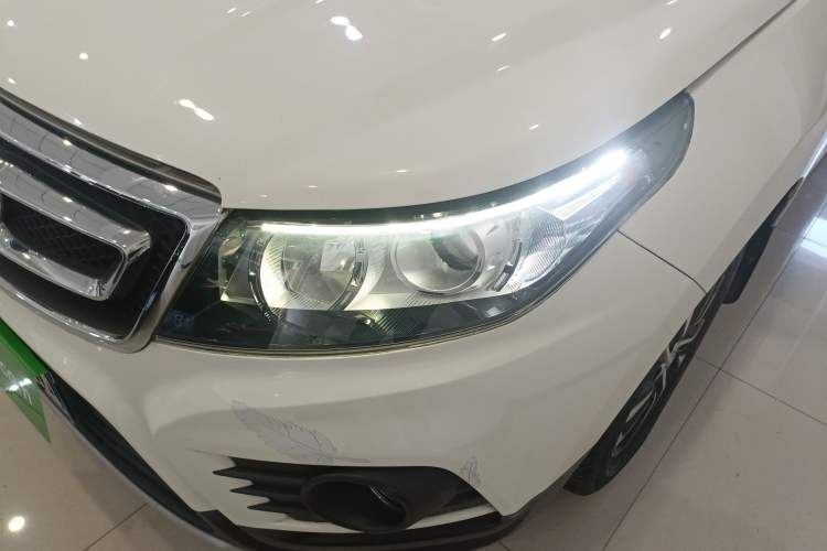 Used BAIC Senova X55 2016 1.5T Manual Elite Edition Left Front Headlight