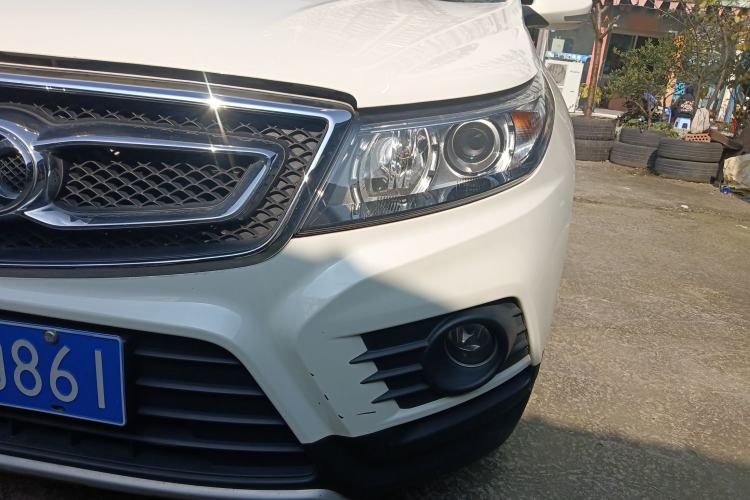 Used BAIC Senova X55 2016 1.5T CVT Elite Edition Left Front Headlight